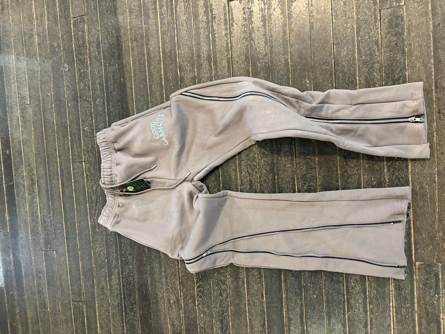 Big Motion Zippered Sweats