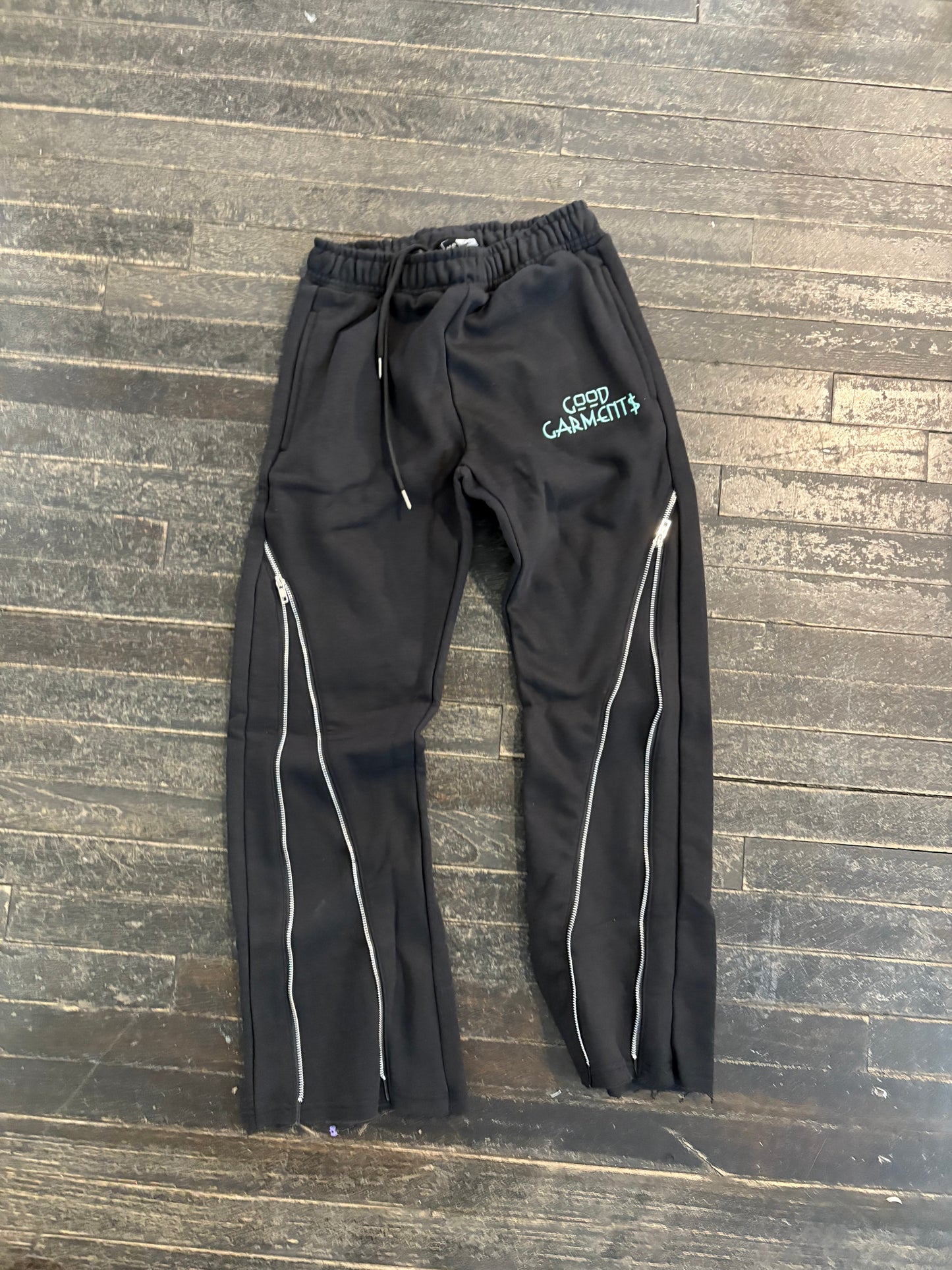 Big Motion Zippered Sweats