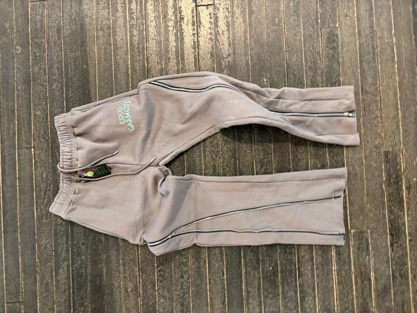 Big Motion Zippered Sweats