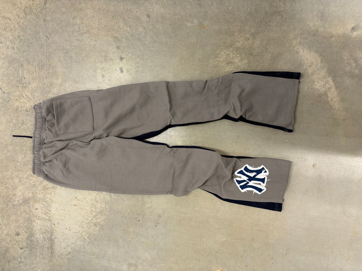 081 Concrete Jungle – Brooklyn Panel Sweatpant